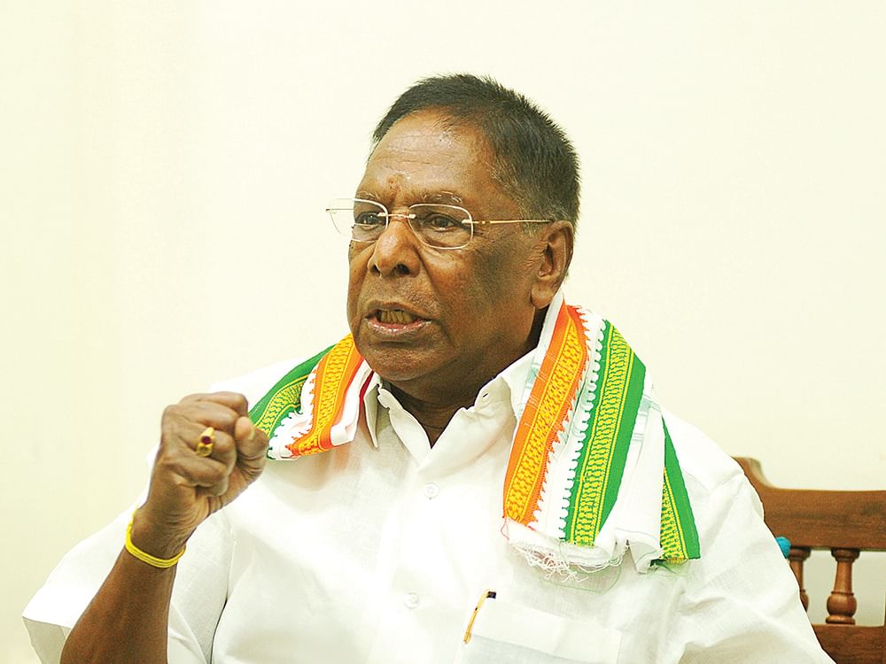 புதுச்சேரி: ``பிரீபெய்டு மின் மீட்டர் திட்டத்தில் இமாலய ஊழல்!” - விசாரணை கேட்கும் நாராயணசாமி 