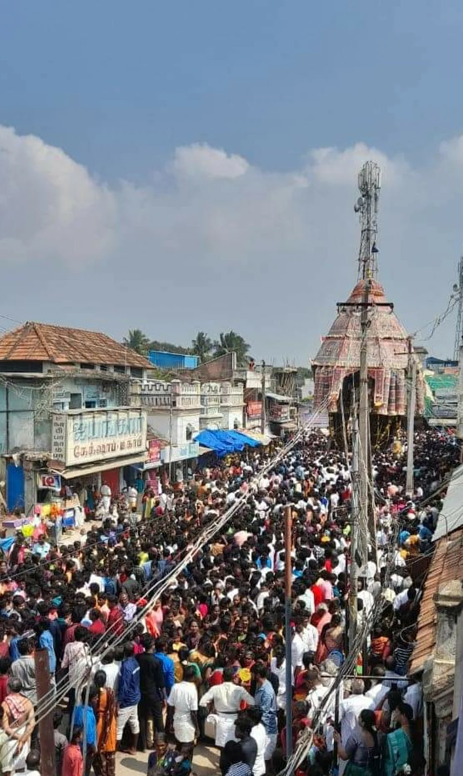 புதுக்கோட்டை: ஆவுடையார்கோவில் ஆத்மநாதசுவாமி மார்கழித் தேரோட்டம்; ஆயிரக்கணக்கான மக்கள் பங்கேற்பு!