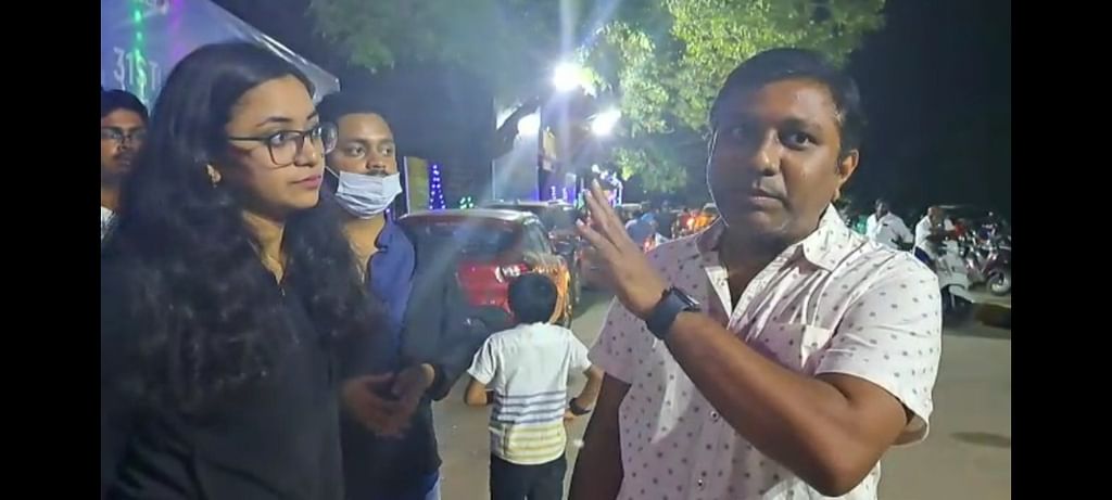 புகார் சொல்லும் சுற்றுலாப் பயணி