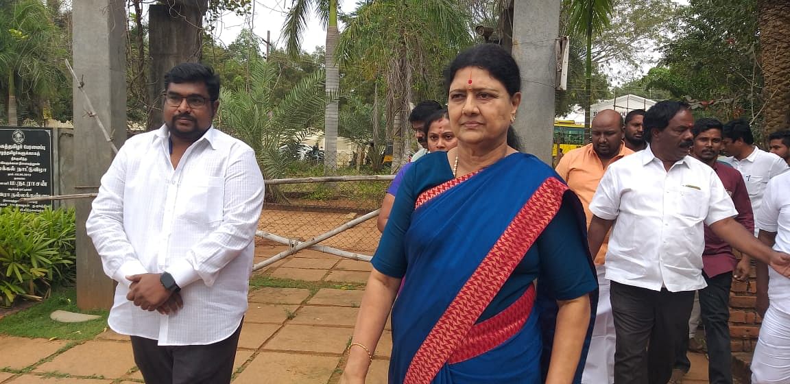 சசிகலா