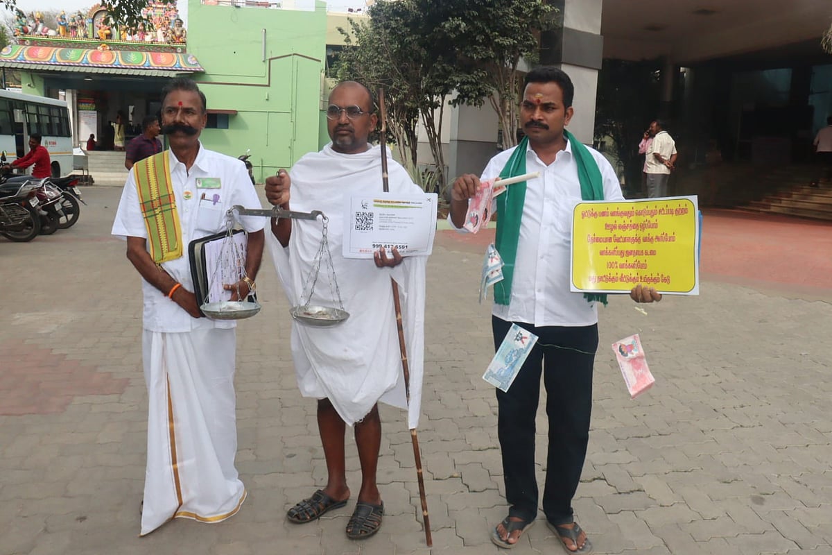 ஈரோடு இடைத்தேர்தல்: தொடங்கியது வேட்பு மனுத்தாக்கல்; 233-வது முறையாக களம்காணும் தேர்தல் மன்னன்!