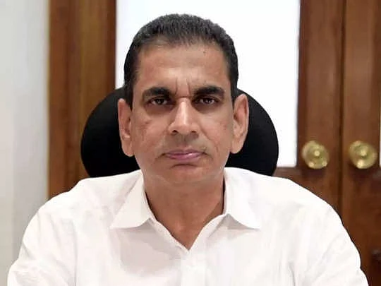 கமிஷனர் இக்பால்