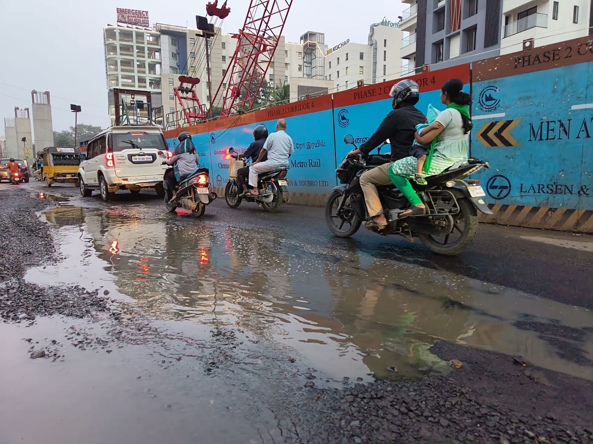 வாகன ஓட்டிகள்