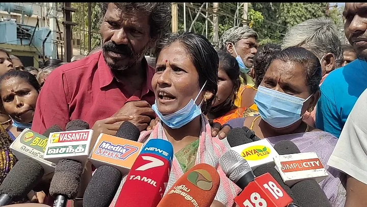 கோவை: ஆட்டோ டிரைவரை எரித்துக் கொன்ற இளைஞன்... மடக்கிப் பிடித்து போலீஸில் ஒப்படைத்த பொதுமக்கள்!