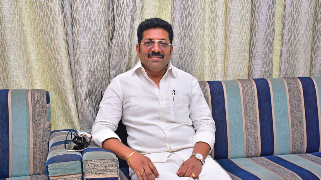 டாக்டர் சரவணன்
