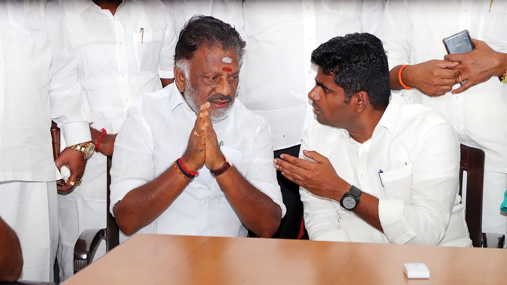 ஓ.பி.எஸ், அண்ணாமலை