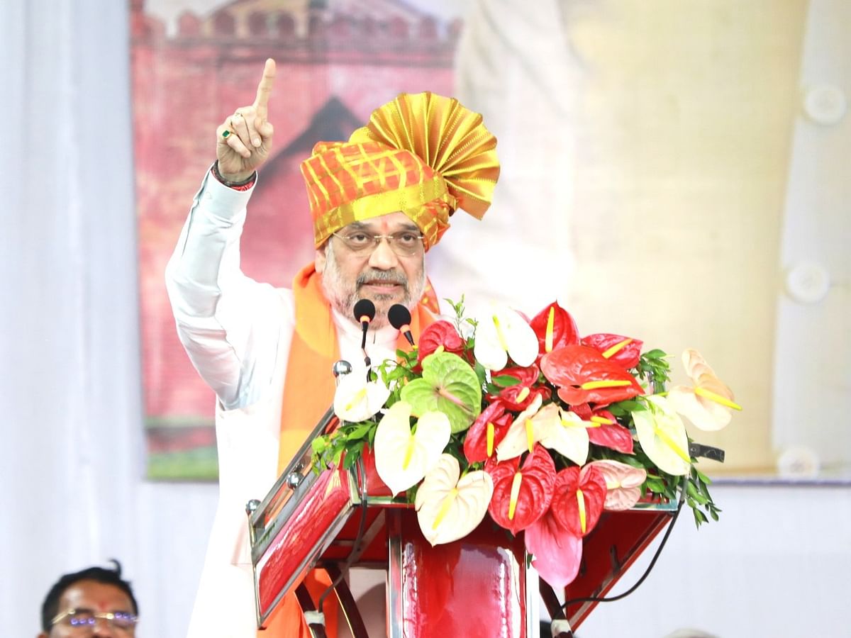 ‘காந்தி குடும்பத்துக்கு காங்கிரஸார் ஆரத்தி; JDS-ல் பேரன் வரை போட்டி’- கர்நாடகத்தில் அமித் ஷா பேச்சு