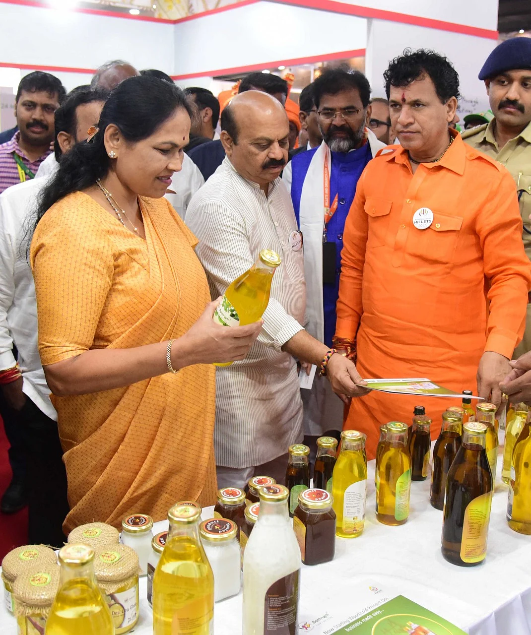 கண்காட்சியில் இடம்பெற்ற ஆர்கானிக் பொருட்கள்.