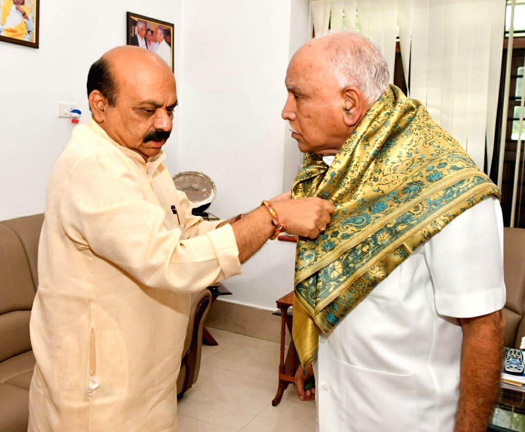 எடியூரப்பா – பசவராஜ் பொம்மை.