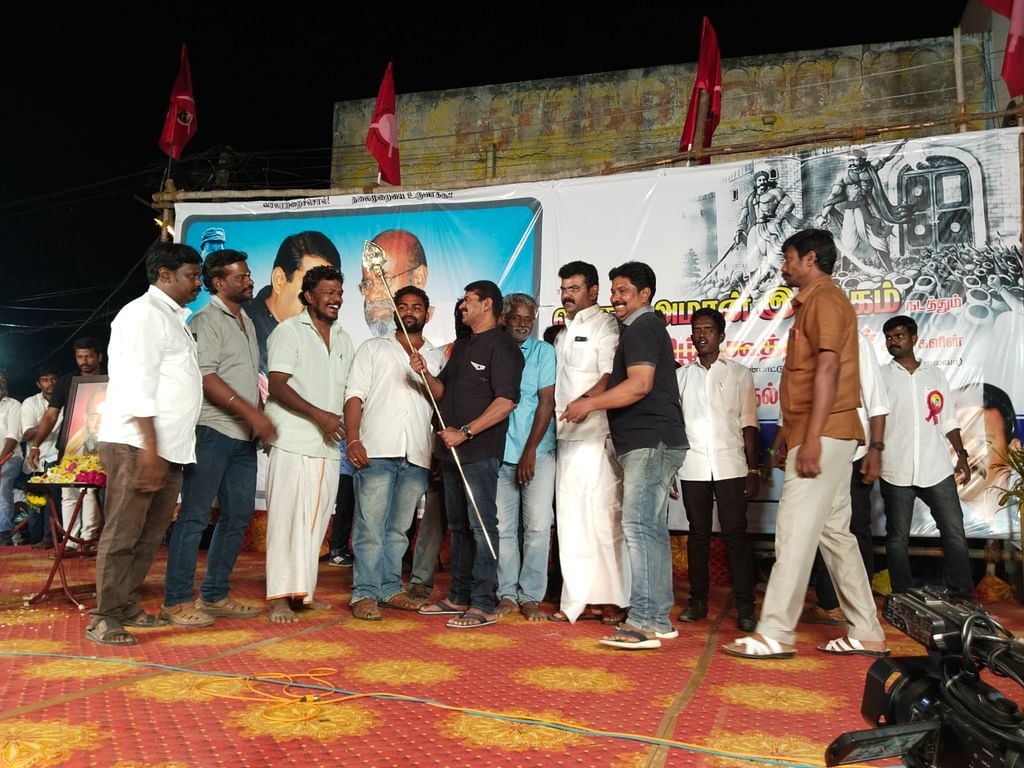 `திருப்பூரில் அடிச்சவங்க, திரும்பும் பக்கமெல்லாம் அடிப்பாங்க... அப்போ என்னை தேடுவீங்க” - சீமான்