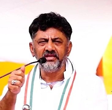 கர்நாடகா காங்கிரஸ் தலைவர் டி.கே.சிவக்குமார்
