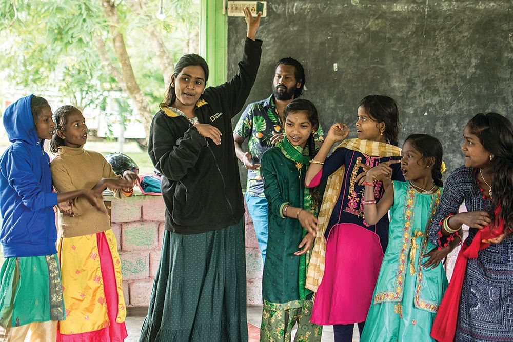 பெரியவர்களுக்காக குழந்தைகள் எழுதும் கதைகள்!