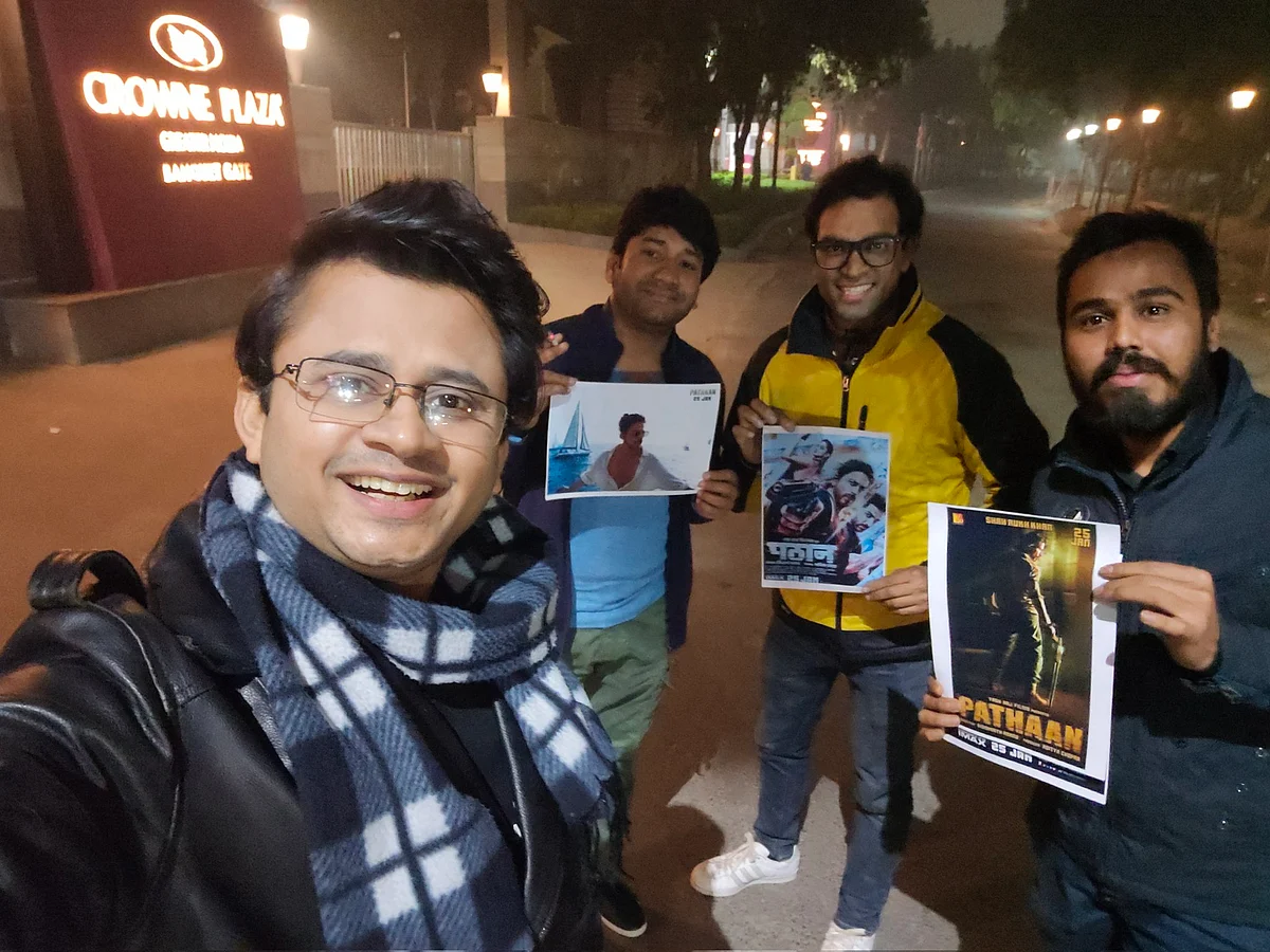 `நள்ளிரவில் அழைப்பு!'- ரசிகரை மகிழ்ச்சிப்படுத்திய நடிகர் ஷாருக் கான்