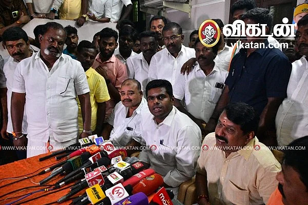 செய்தியாளர் சந்திப்பு