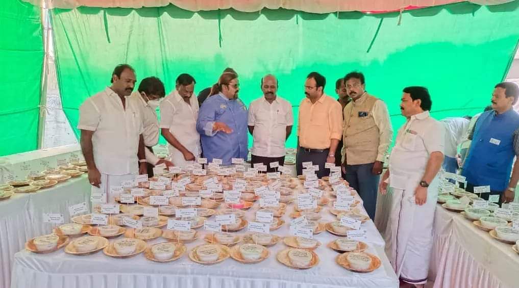 உணவுத் திருவிழாவில்