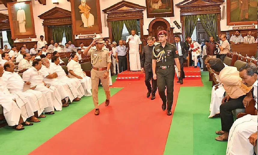 ஆளுநர் ஆர்.என்.ரவி