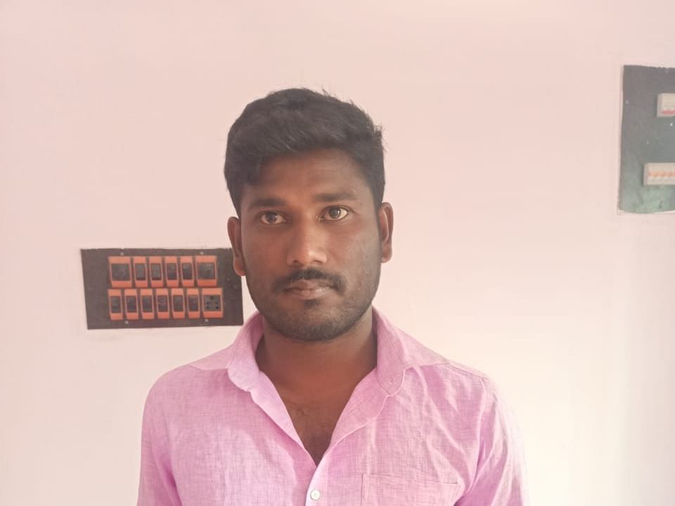 ராமநாதபுரம்: கடைகளில் கள்ள நோட்டுகளைப் புழக்கத்தில்விட்ட ஊர்க்காவல் படை வீரர் - சிக்கியது எப்படி?