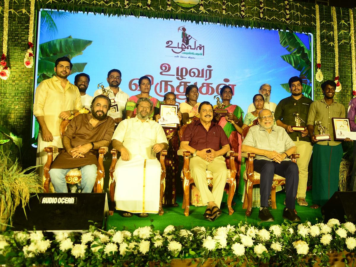 `உண்மையான ஹீரோக்கள் இவர்களே; அது தெரியாமல் இருந்துவிட்டேன்’ உருகும் `கடைக்குட்டி விவசாயி’ கார்த்தி!
