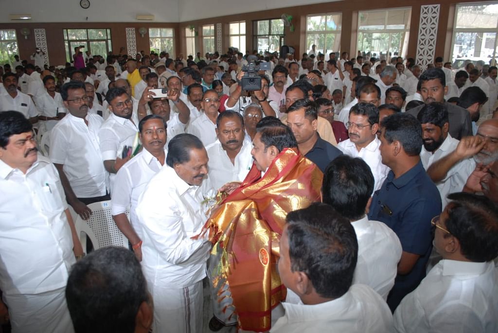 பங்கேற்ற அ.தி.மு.க நிர்வாகிகள்