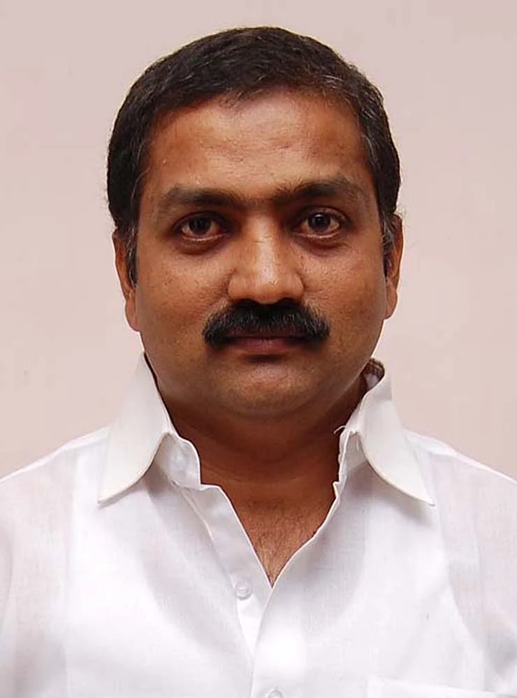 காங்கிரஸை அழித்துவிட்டார் விஜயதரணி... உள்ளூரிலும் கிளம்பும் எதிர்ப்பு!
