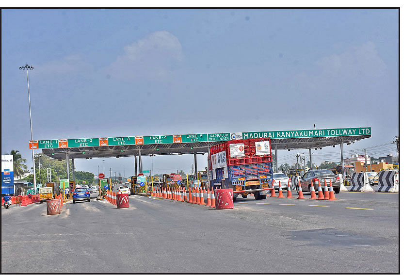 மத்திய அரசுக்கு 2... மாநில அரசுக்கு 3 - டோல்கேட்டுகள் சூழ்ந்த மதுரை!