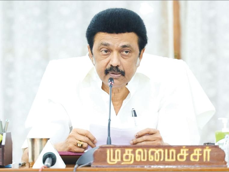 `கள ஆய்வில் முதலமைச்சர்’ - பக்காவாகத் திட்டமிட்ட ஆய்வுப் பணியின் பின்னணியில் அரசியலா?