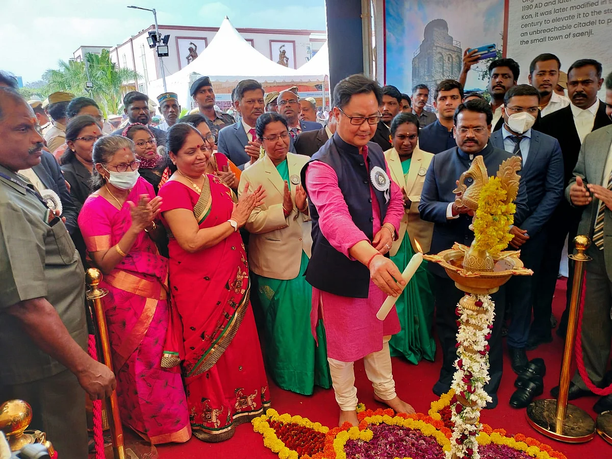 மத்திய சட்டம் மற்றும் நீதித்துறை அமைச்சர் கிரண் ரஜிஜு