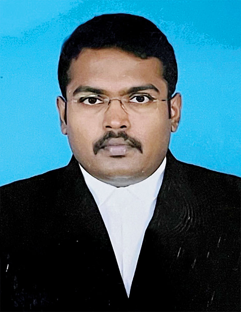 எஸ்.சி., எஸ்.டி ஆணையத்துக்கு எதிராக நிற்கும் அரசு! - முதல்வருக்குத் தெரியுமா சங்கதி?