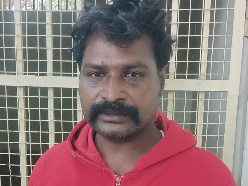 சேலம்: `புதையல் எடுக்கணும்னா ஆவிக்கு ஒரு லட்ச ரூபா கொடுக்கணும்' - பெண்ணை ஏமாற்றிய போலி மந்திரவாதி