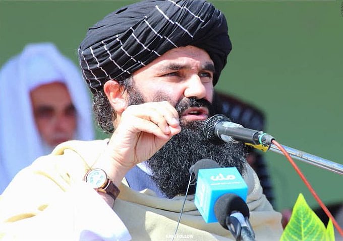 கருத்து மோதல்: 