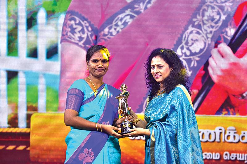  வெரோணிக்கா மேரி - லட்சுமி ராமகிருஷ்ணன்