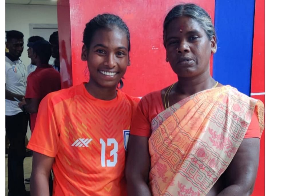 Sandhiya & Vasanthi