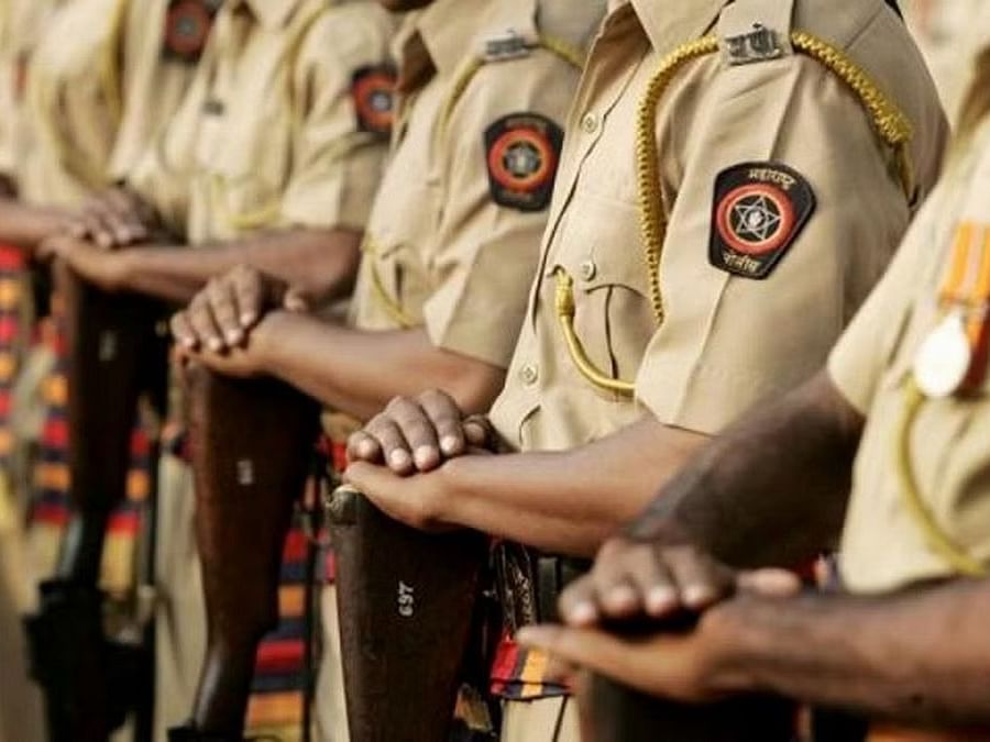 மகாராஷ்டிரா: 18,000 போலீஸ் பணியிடங்களுக்கு 7 லட்சம் பட்டதாரிகள் உட்பட 18 லட்சம் பேர் விண்ணப்பம்!