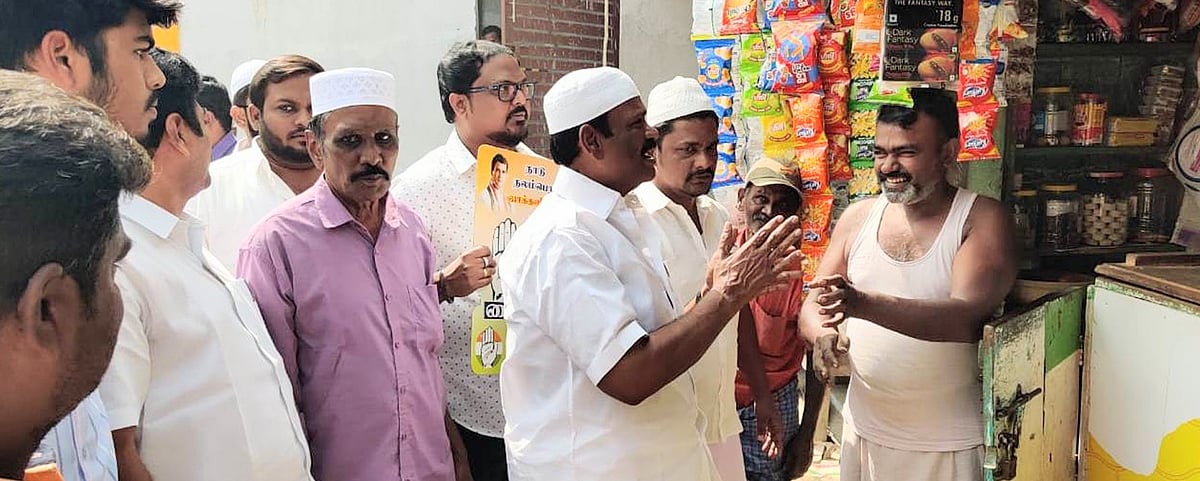 ஈரோடு கிழக்கு: சிறுபான்மை, பட்டியலின வாக்காளர்களை குறிவைத்து தீவிரம் காட்டும் கட்சிகள்!