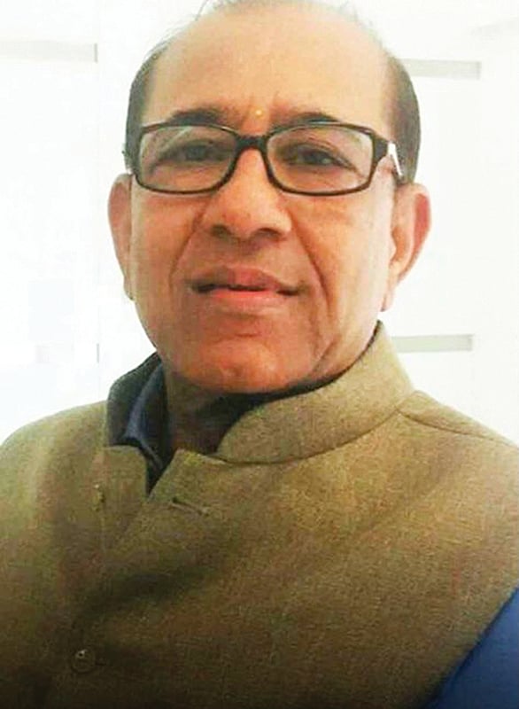 சரியும் அதானி சாம்ராஜ்ஜியம்... மோடியையும் பாதிக்குமா?