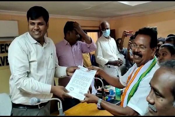 தொகுதி மேம்பாட்டுக்கு மனு அளித்த ரூபி மனோகரன்