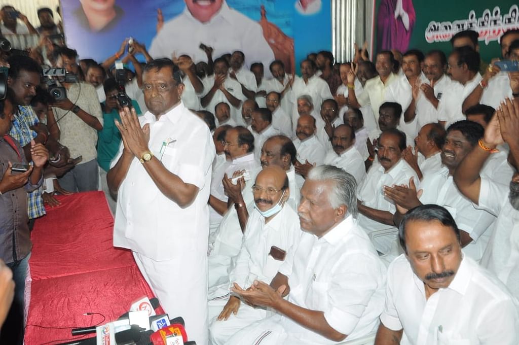 தென்னரசு