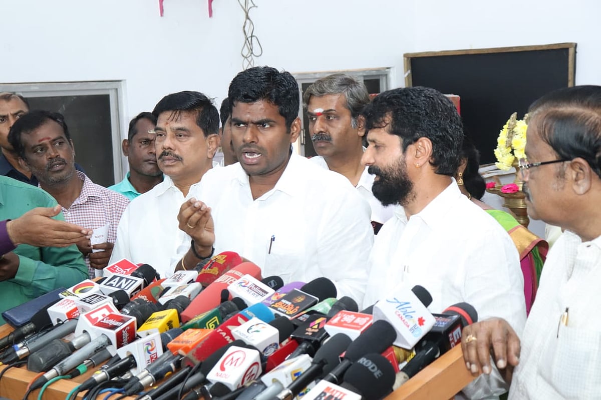 ``ஒருங்கிணைந்த அதிமுக-வே தேவை; 7ம் தேதி வரை நேரம் இருக்கிறது