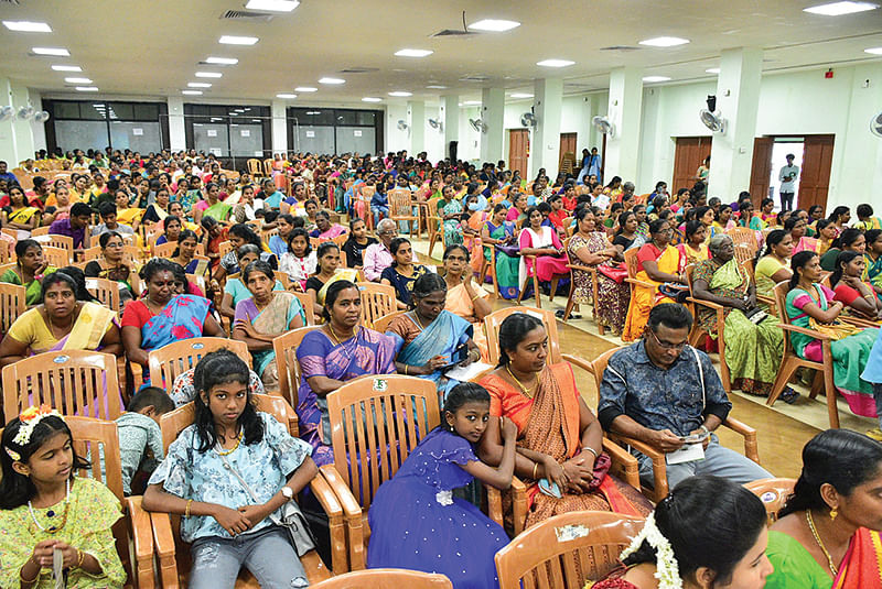 கலந்துகொண்டோர்