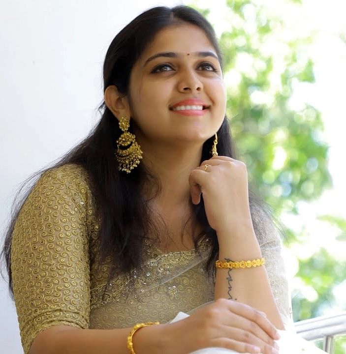 அஞ்சலி நாயர்