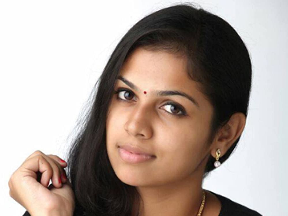 அஞ்சலி நாயர்