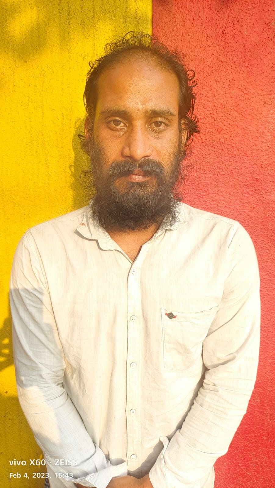 படகோட்டி தமிழன்