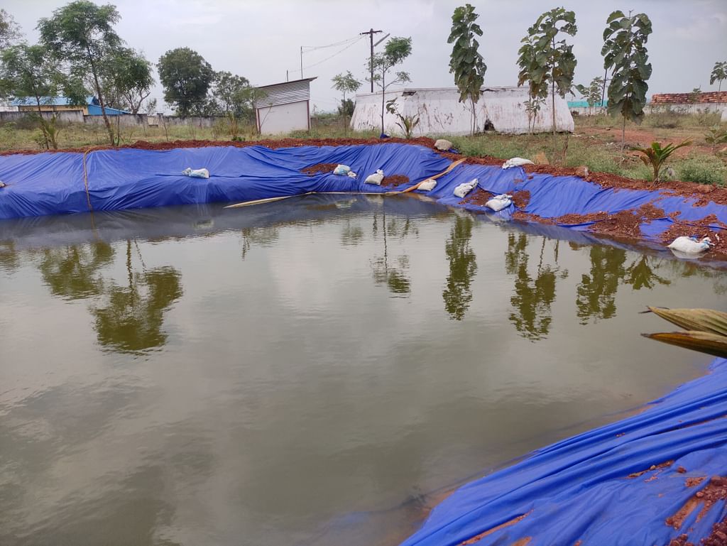 செயற்கையாக குளம் | வளம் மீட்பு பூங்கா, வல்லம் பேரூராட்சி