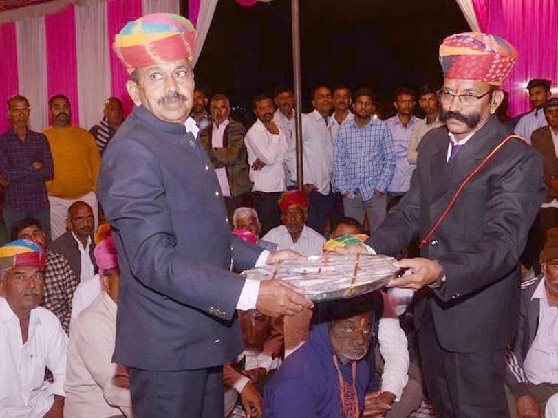 `ஒரு தேங்காய், ஒரு ரூபாய் போதும்!’ - ரூ.11.50 லட்ச வரதட்சணையை திருப்பிக் கொடுத்த மணமகன்