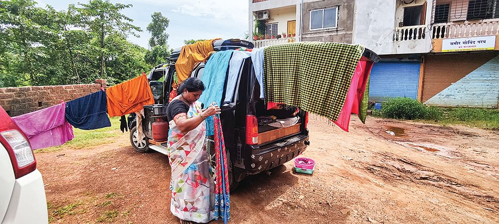 அம்மாவுக்கு இந்த உலகத்தையே காட்டணும்!