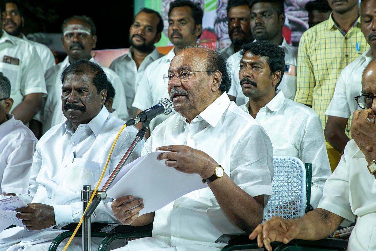 TNPSC: `குரூப்-2 பணி தேர்வர்களுக்கு வயது வரம்பு நிர்ணயிப்பது, சமூகநீதிக்கு எதிரானது' - ராமதாஸ்