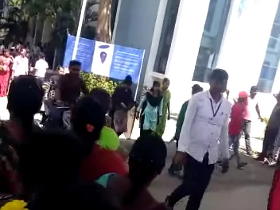 போராட்டம்
