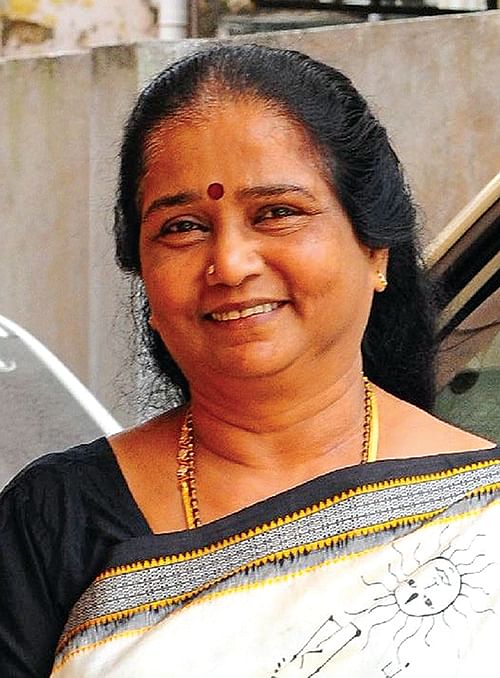 பெண்களைப்
பாதுகாக்கும் பேராயுதம்... இ.பி.கோ சட்டப் பிரிவு 100 அறிவீர்களா?