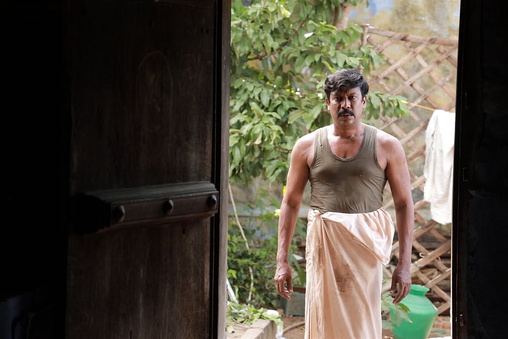 தலைக்கூத்தல் விமர்சனம்