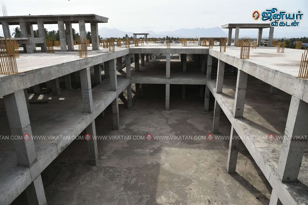 கோவை வெள்ளலூர் பேருந்து நிலையம்